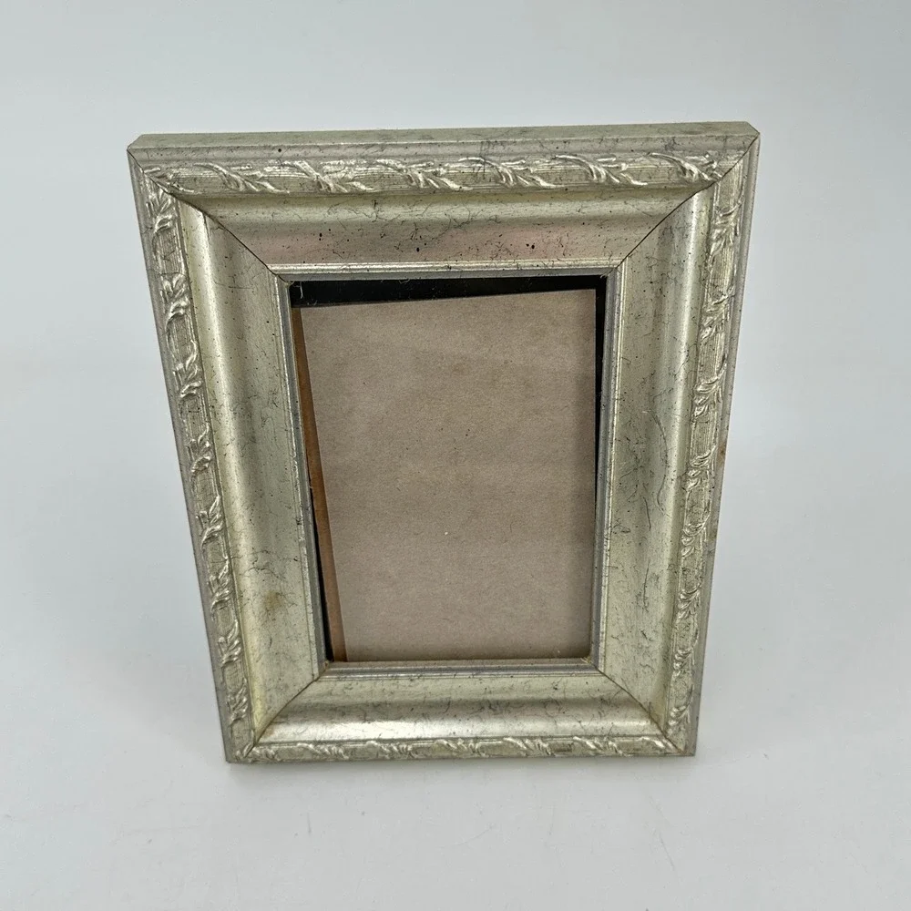 Burnes of Boston Champagne Silver Ornate Border Picture Frame 4x6 Distressed